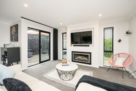 Photo of property in 6 Ngaio Street, West End, Palmerston North, 4412