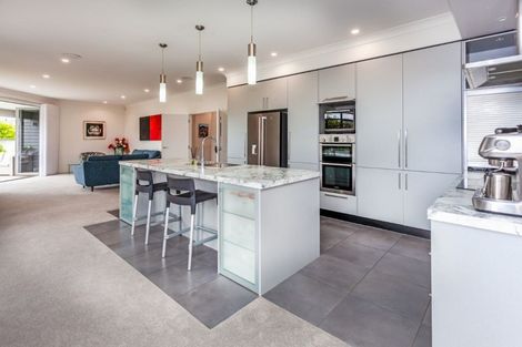 Photo of property in 100 Pacific View Drive, Whangamata, 3620