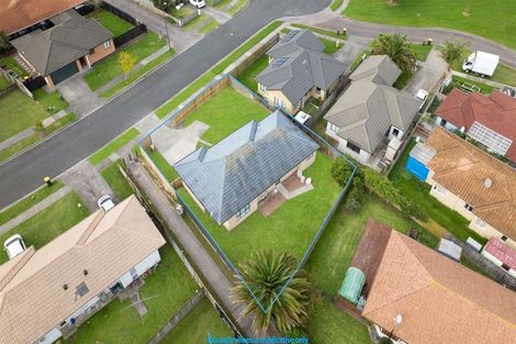 Photo of property in 13 Eroni Clarke Close, Flat Bush, Auckland, 2019