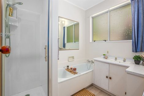 Photo of property in 37 Eskdale Road, Papakowhai, Porirua, 5024