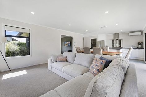 Photo of property in 48 Alpers Ridge, Leamington, Cambridge, 3432