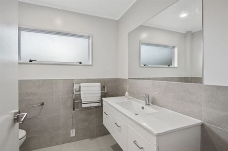 Photo of property in 7 Uruhau Close, Torbay, Auckland, 0630