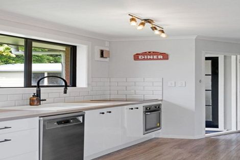 Photo of property in 42 Shakespeare Street, Leamington, Cambridge, 3432
