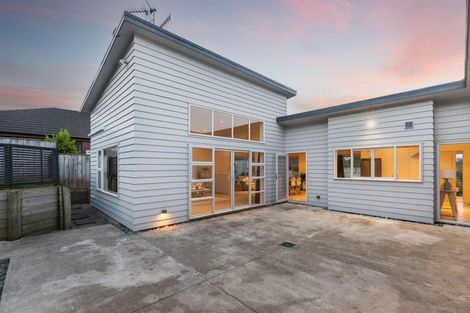 Photo of property in 18 Dusky Crescent, Aotea, Porirua, 5024