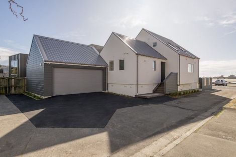 Photo of property in 19 Beachville Road, Redcliffs, Christchurch, 8081