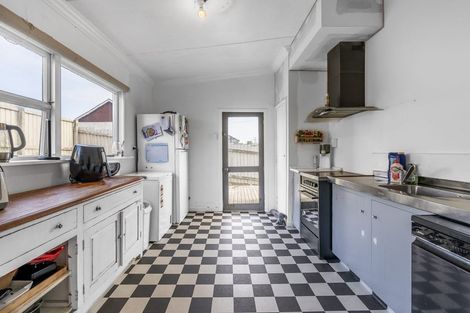 Photo of property in 1 Ann Street, Bluff, 9814