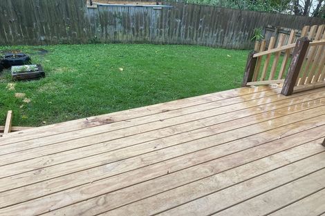 Photo of property in 17 Lemnos Place, Titirangi, Auckland, 0604