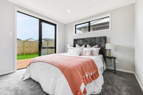Photo of property in 11b Pokapu Place, Bethlehem, Tauranga, 3110