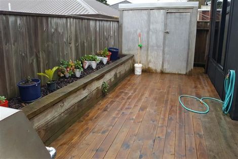 Photo of property in 57 Morley Street, New Plymouth, 4310