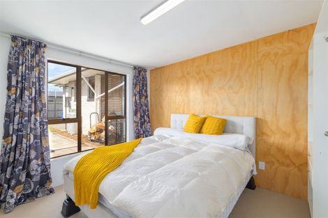 Photo of property in 121 Oakhampton Street, Hornby, Christchurch, 8042