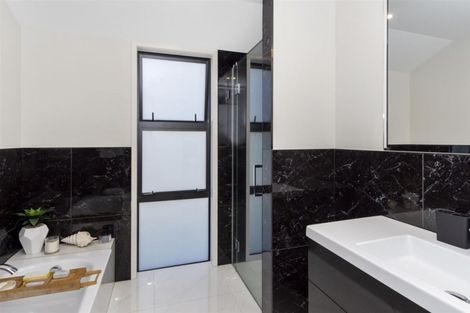 Photo of property in 33 Glenpark Crescent, Bethlehem, Tauranga, 3110