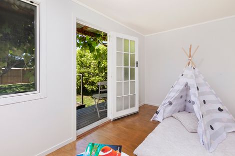 Photo of property in 10 Point Wells Road, Point Wells, Warkworth, 0986
