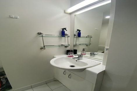 Photo of property in Terrace Garden Apartments, 2d/120 The Terrace, Wellington Central, Wellington, 6011
