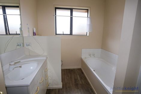 Photo of property in 1 Roche Avenue, Upper Riccarton, Christchurch, 8041