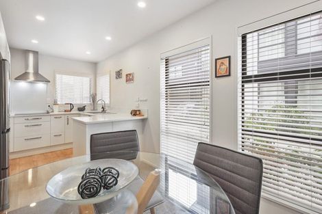 Photo of property in 4/342 Armagh Street, Christchurch Central, Christchurch, 8011