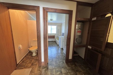 Photo of property in 1 Bank Road, Northland, Wellington, 6012