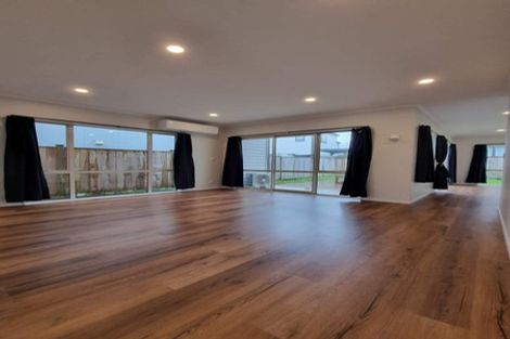 Photo of property in 7 Silvereye Road, Hobsonville, Auckland, 0616