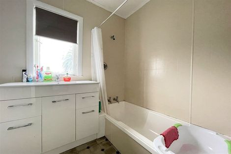 Photo of property in 15 Karaka Road, Otorohanga, 3900