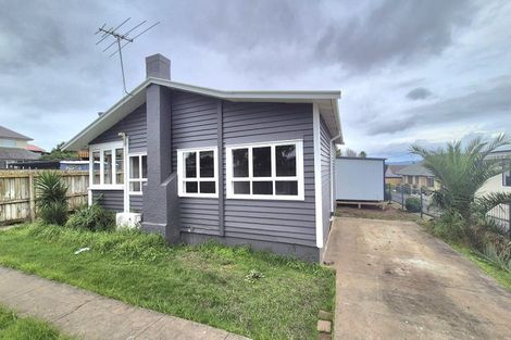 Photo of property in 40 Evans Road, Weymouth, Auckland, 2103