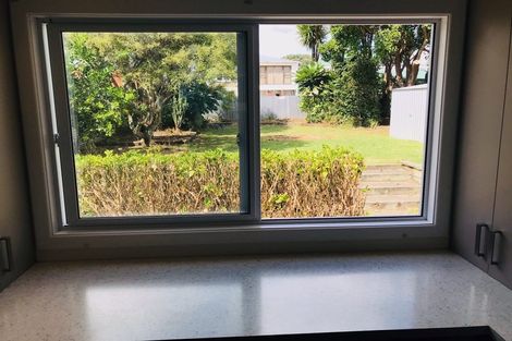 Photo of property in 35 Hine Street, New Plymouth, 4310