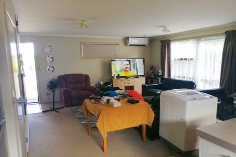 Photo of property in 102u1 Old Farm Road, Hamilton East, Hamilton, 3216