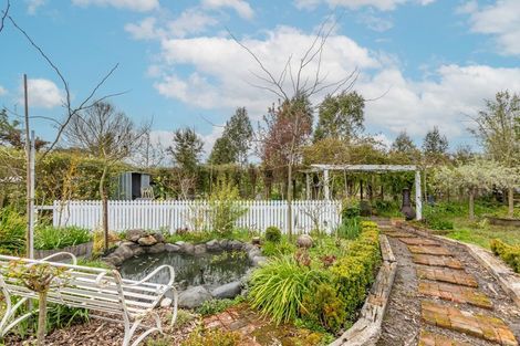 Photo of property in 314 White Road, Waipawa, Otane, 4277
