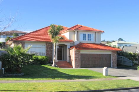 Photo of property in 16 Dairyland Drive, East Tamaki Heights, Auckland, 2016