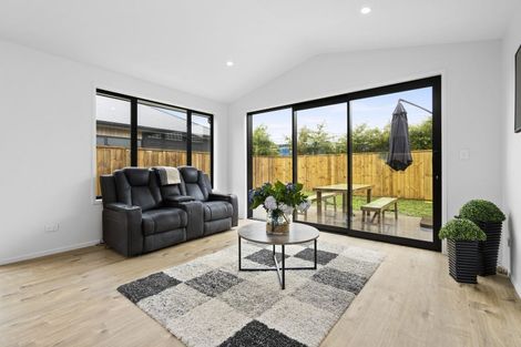 Photo of property in 13 Ruru Street, Cambridge, 3434