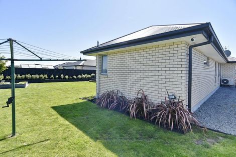 Photo of property in 6 Fearne Drive, Woodend, 7610