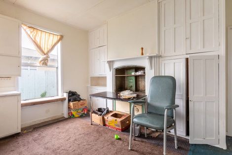 Photo of property in 21 Atkinson Street, Woodville, 4920