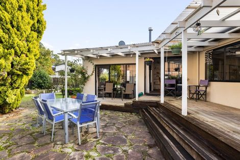 Photo of property in 20 Essendon Court, Glenview, Hamilton, 3206