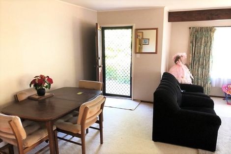 Photo of property in 1/41 Frank Evans Place, Henderson, Auckland, 0610