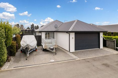 Photo of property in 6 Aroha Street, Pegasus, 7612