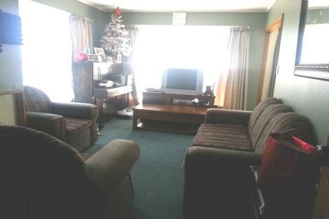 Photo of property in 5- 7 Hazard Grove, Cannons Creek, Porirua, 5024