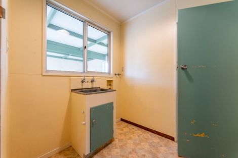 Photo of property in 65 Rhodes Street, Waimate, 7924