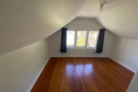 Photo of property in 28 Shakespeare Road, Bluff Hill, Napier, 4110