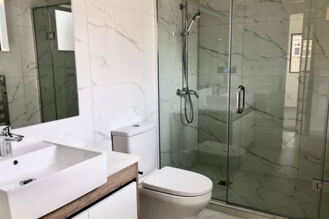 Photo of property in 17 Toanui Road, Hobsonville, Auckland, 0616