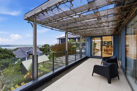 Photo of property in 39 Santa Maria Avenue, Mount Pleasant, Christchurch, 8081