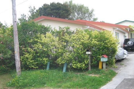 Photo of property in 17a Windy Ridge Road, Glenfield, Auckland, 0629