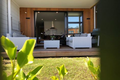 Photo of property in 278 Hobsonville Point Road, Hobsonville, Auckland, 0616