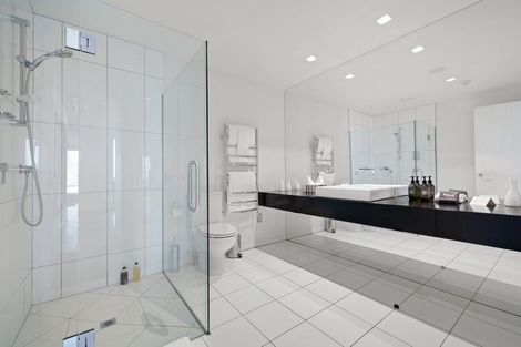 Photo of property in 6 Lordens Place, Fernhill, Queenstown, 9300
