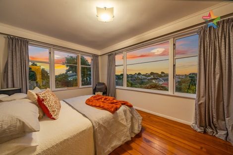 Photo of property in 12 Owhiti Street, Titahi Bay, Porirua, 5022