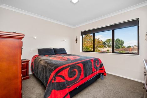 Photo of property in 3 Karepe Lane, Kumeu, 0810