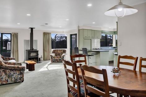 Photo of property in 190 Glover Road, Hawera, 4610