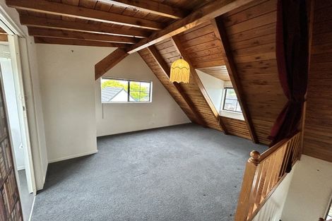 Photo of property in 21 Woodfield Avenue, Roslyn, Palmerston North, 4414