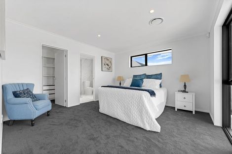 Photo of property in 6 Dolcetto Place, Pokeno, 2402