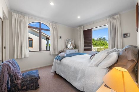 Photo of property in Cotswold Court, 2/8 Cheyne Road, Pyes Pa, Tauranga, 3112