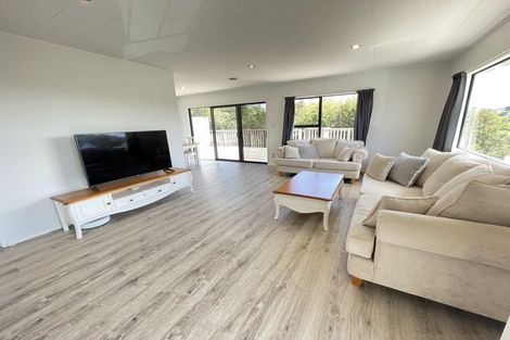 Photo of property in 4 Luxor Place, Massey, Auckland, 0614