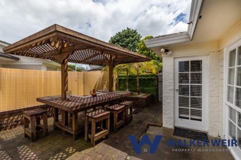 Photo of property in 58 Stanniland Street, Sunnyhills, Auckland, 2010