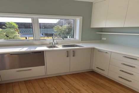 Photo of property in 1/5 Arran Road, Browns Bay, Auckland, 0630